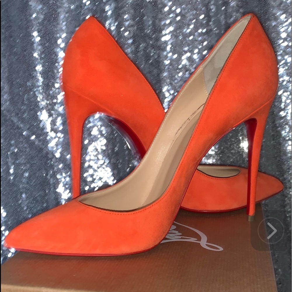 Christian Louboutin Suede Pigalle Follies 100 Magma
Size-40